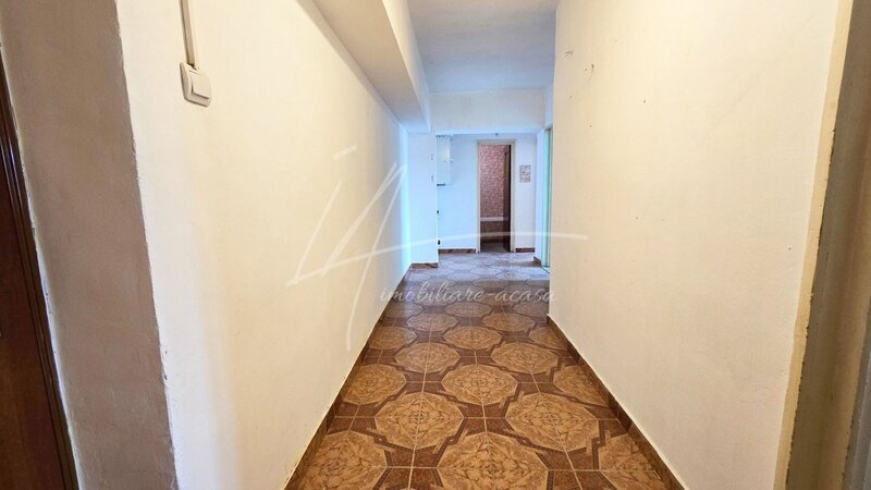 Pantelimon Apartament de 3 camere, 76mpu, decomandat, bloc din 1979,