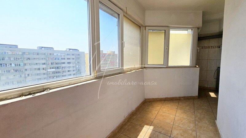 Pantelimon Apartament de 3 camere, 76mpu, decomandat, bloc din 1979,