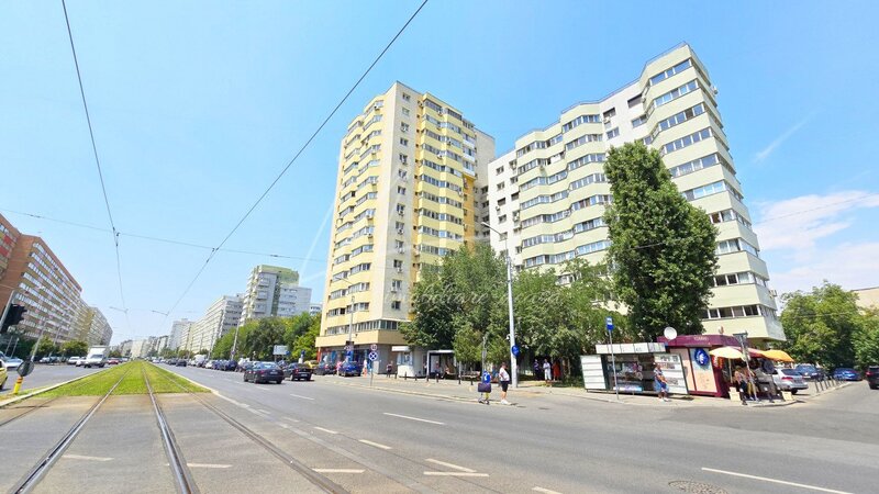 Pantelimon Apartament de 3 camere, 76mpu, decomandat, bloc din 1979,